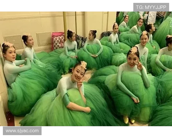 上海街舞队的奋斗之路：青春热血与梦想交织的真实记录